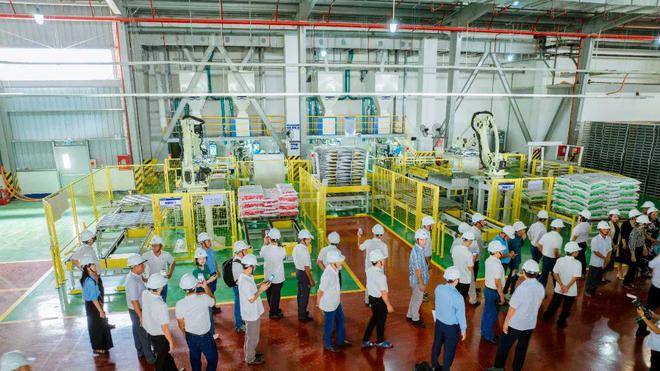 海大又一海外饲料工厂开业！平福海龙三条生产线服务越南产能(图3)