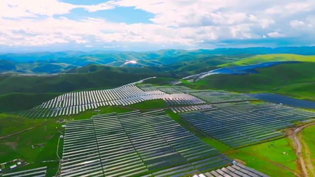 《装甲山河碳路中国》纪录片：央国企携手华为绘就追光画卷(图4)