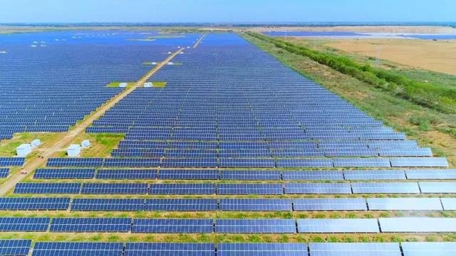 《装甲山河碳路中国》纪录片：央国企携手华为绘就追光画卷(图9)