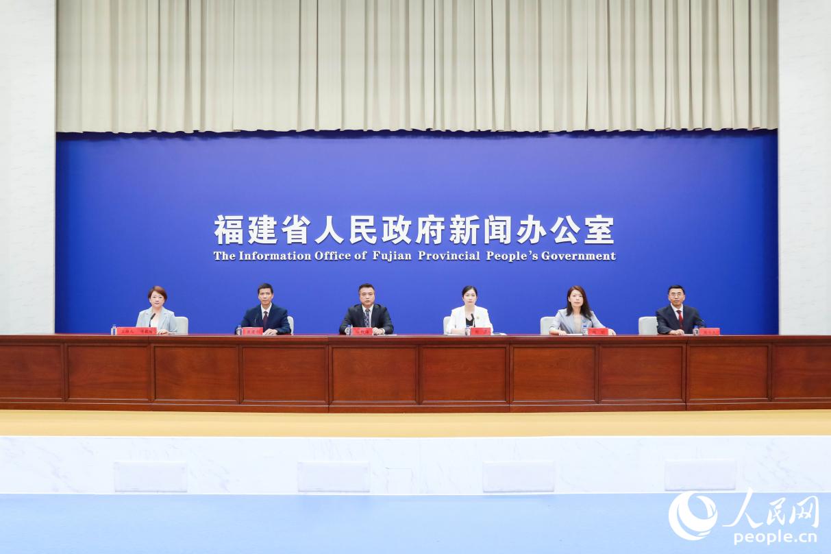 kaiyun网站：水产品出口额、深远海养殖规模等多项指标居全国第一 《2024年福建省海洋生态预警监测公报》发布(图1)