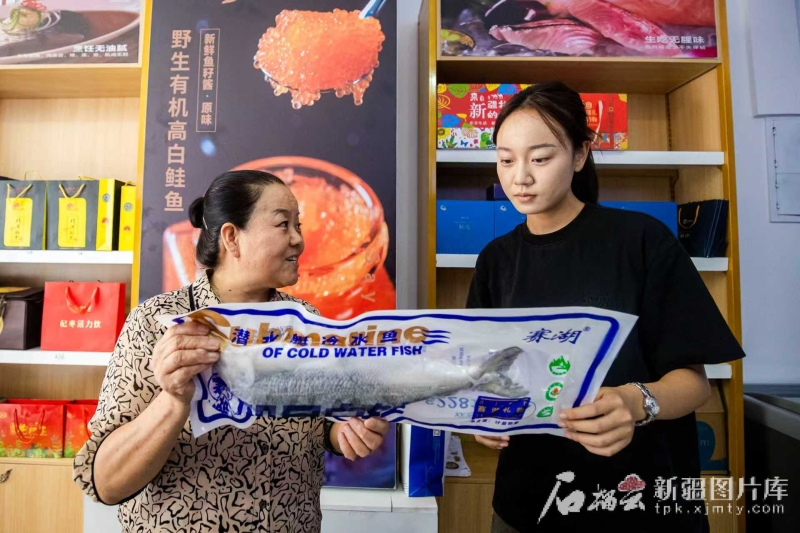 kaiyun网站：治水兴水看新疆丨越来越美的赛里木湖实现“双赢”(图3)