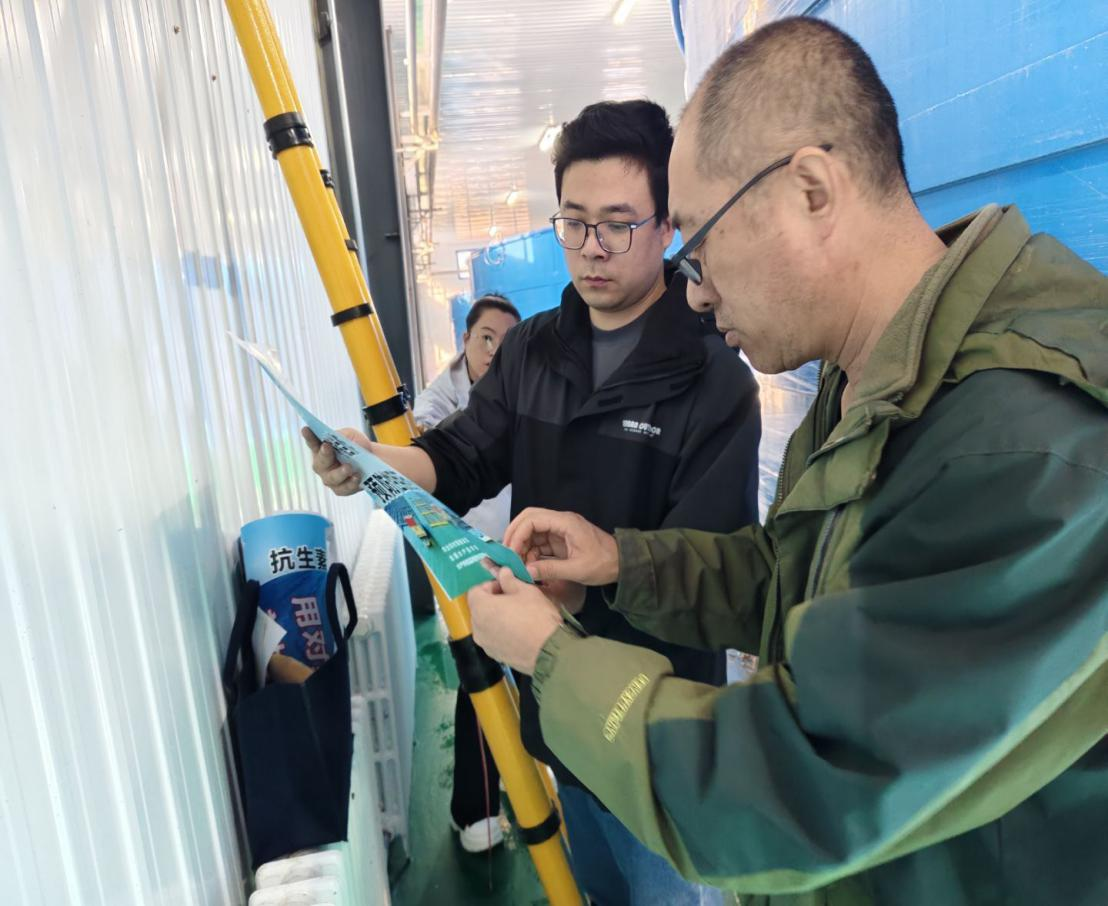 kaiyun网站：兴安盟农牧局开展水产养殖规范用药科普宣传活动(图1)